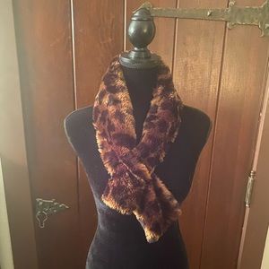 Bundle: Vintage faux fur shawls